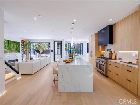 429 Dahlia Ave , Corona del Mar, CA