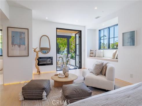 429 Dahlia Ave , Corona del Mar, CA