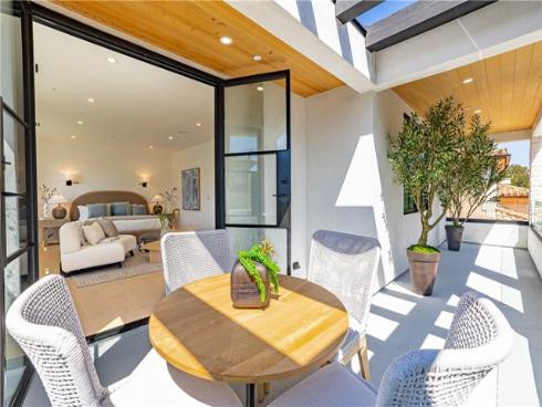 429 Dahlia Ave , Corona del Mar, CA