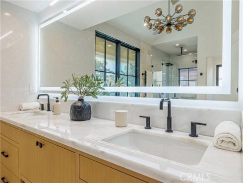 429 Dahlia Ave , Corona del Mar, CA