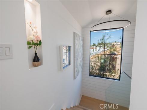 429 Dahlia Ave , Corona del Mar, CA