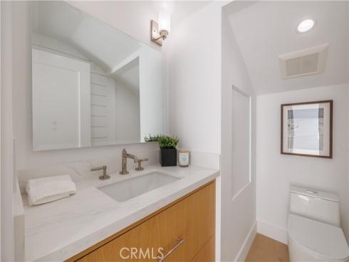 429 Dahlia Ave , Corona del Mar, CA