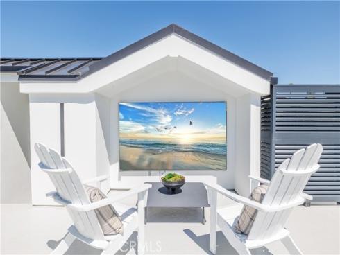 429 Dahlia Ave , Corona del Mar, CA