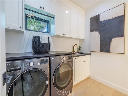 429 Dahlia Ave , Corona del Mar, CA