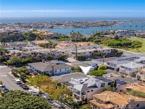 429  Dahlia Ave  , Corona del Mar, CA
