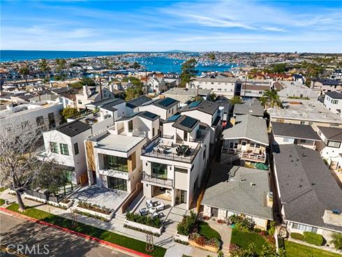 305 Fernleaf , Corona del Mar, CA