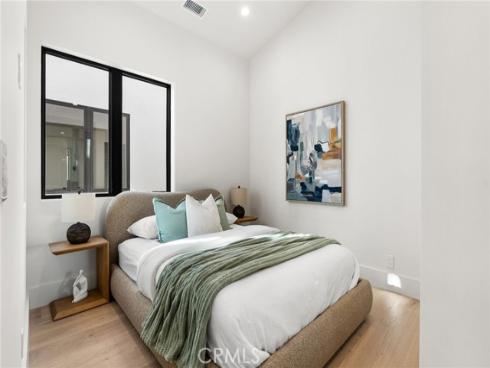 305 Fernleaf , Corona del Mar, CA