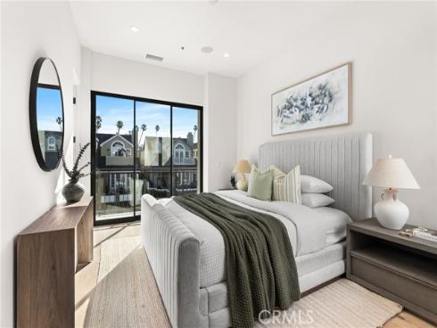 305 Fernleaf , Corona del Mar, CA