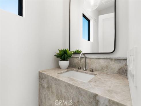 305 Fernleaf , Corona del Mar, CA