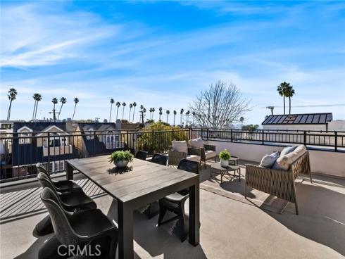 305 Fernleaf , Corona del Mar, CA