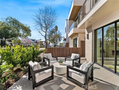 305 Fernleaf , Corona del Mar, CA