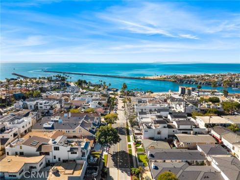 305 Fernleaf , Corona del Mar, CA