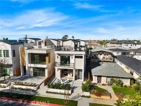 305 Fernleaf , Corona del Mar, CA