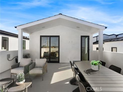 303 Fernleaf , Corona del Mar, CA
