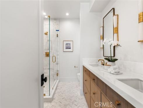 305  Fernleaf  , Corona del Mar, CA