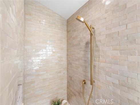 305  Fernleaf  , Corona del Mar, CA