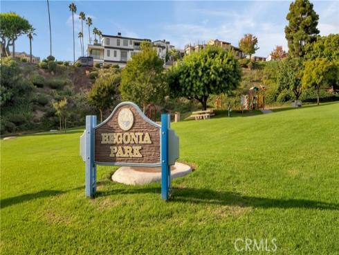 2578 Bungalow Place, Corona del Mar, CA