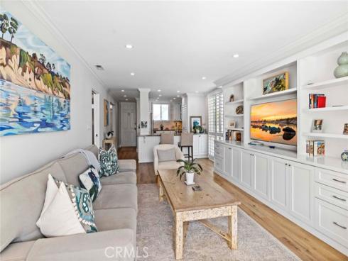 739 Avocado , Corona del Mar, CA