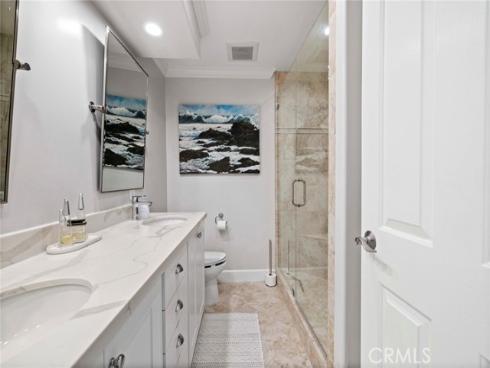 739 Avocado , Corona del Mar, CA