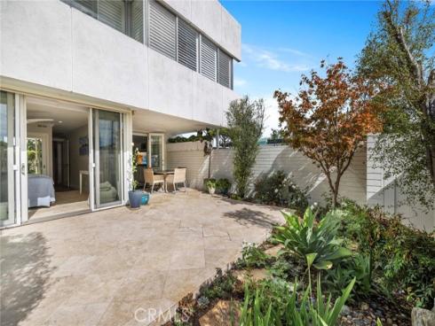 739 Avocado , Corona del Mar, CA