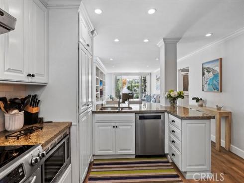 739 Avocado , Corona del Mar, CA