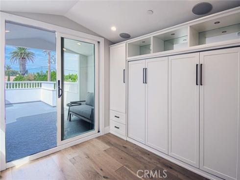 503  Poinsettia  , Corona del Mar, CA