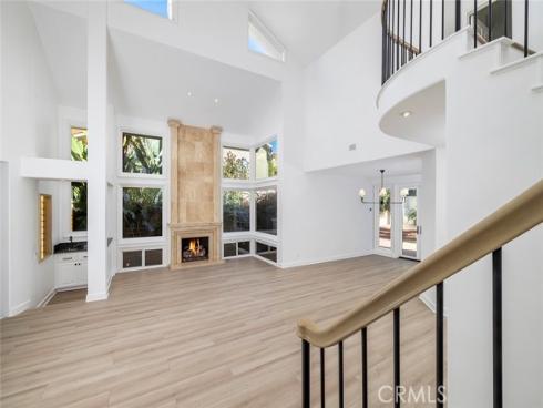 6  Harbor Pointe   Drive, Corona del Mar, CA