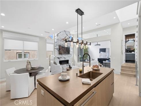 508  Acacia  , Corona del Mar, CA