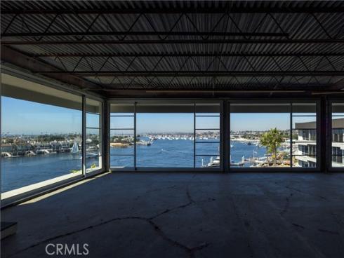 2525  Ocean  6B-C  Boulevard, Corona del Mar, CA