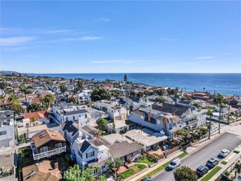 310  Marigold  , Corona del Mar, CA
