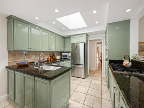 18 Shoal Drive , Corona del Mar, CA