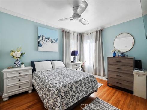 328 Poinsettia , Corona del Mar, CA