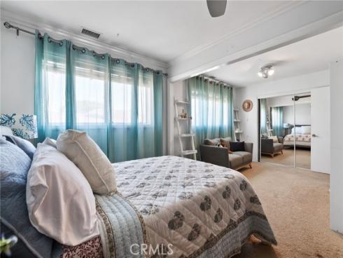 328 Poinsettia , Corona del Mar, CA