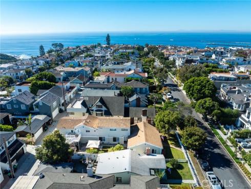 328 Poinsettia , Corona del Mar, CA