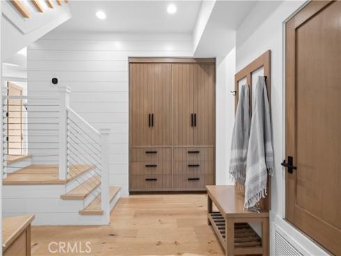 706  Poinsettia  , Corona del Mar, CA