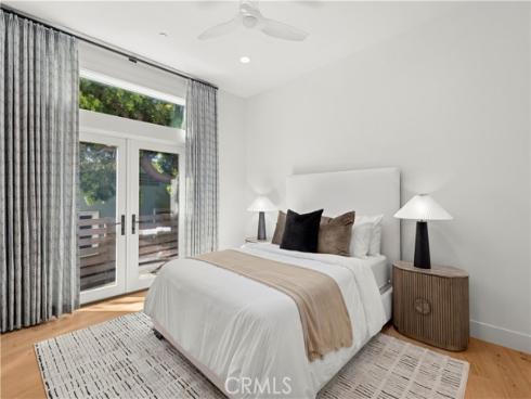 706  Poinsettia  , Corona del Mar, CA