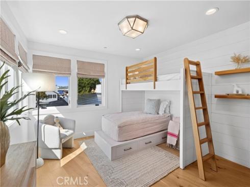 706  Poinsettia  , Corona del Mar, CA