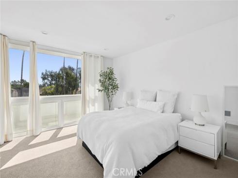 775 Avocado , Corona del Mar, CA