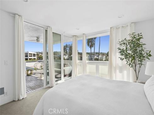 775 Avocado , Corona del Mar, CA