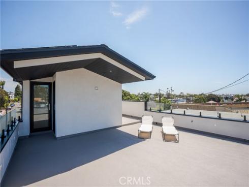 521  Iris  , Corona del Mar, CA