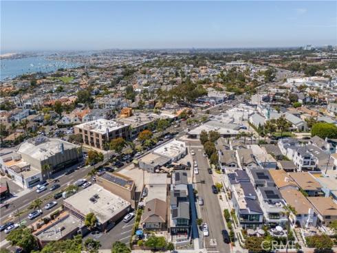 521  Iris  , Corona del Mar, CA