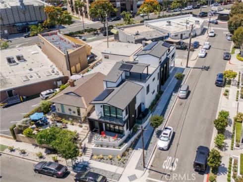 521  Iris  , Corona del Mar, CA