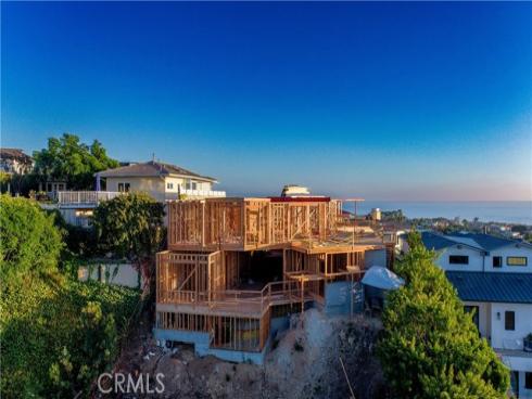 408  Mendoza  , Corona del Mar, CA