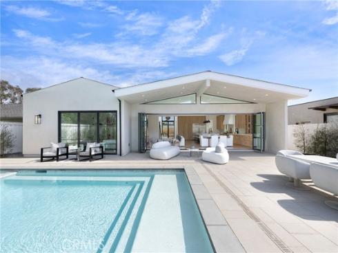 707  Patolita  , Corona del Mar, CA