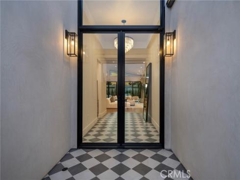 707  Patolita  , Corona del Mar, CA