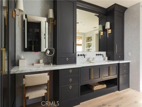 521  Poinsettia   Avenue, Corona del Mar, CA