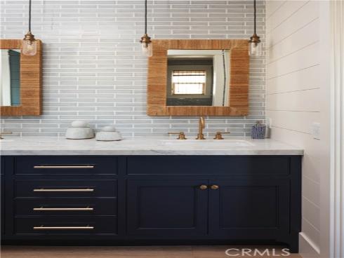 521  Poinsettia   Avenue, Corona del Mar, CA