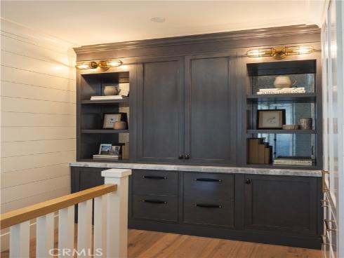 521  Poinsettia   Avenue, Corona del Mar, CA