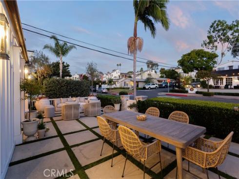 521  Poinsettia   Avenue, Corona del Mar, CA