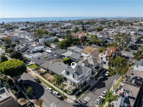 521  Poinsettia   Avenue, Corona del Mar, CA
